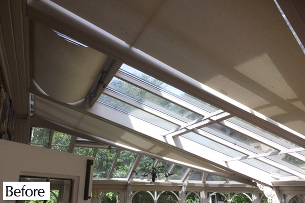 Old Roller Roof Blinds With Large Gaps