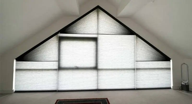 Do we make Triangular Window Blinds?