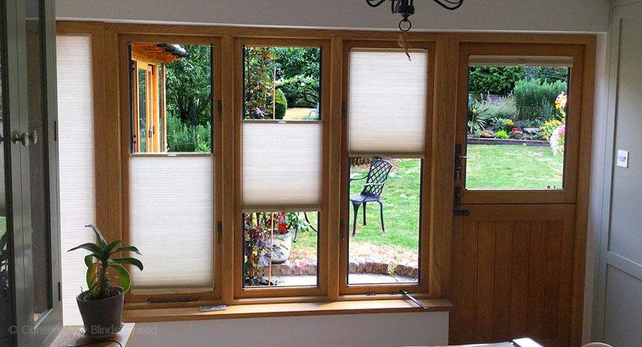 Duette® Blinds with a Floating Rail