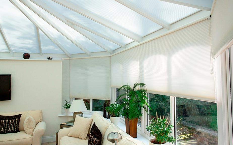 P-shape conservatory with duette blinds