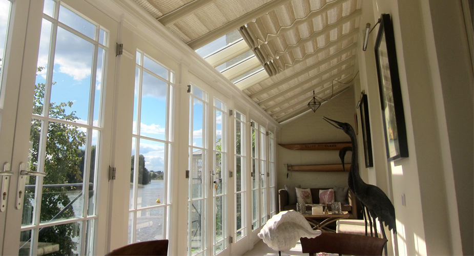 Blinds for sloping roofs