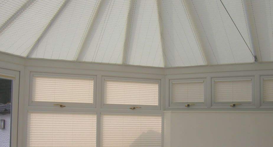 Pleated conservatory blinds