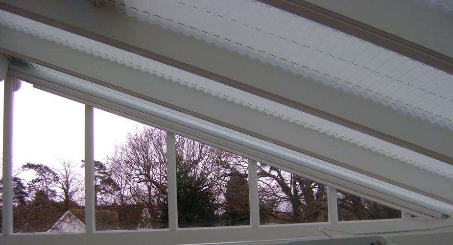 Gable Blinds (Retracted)