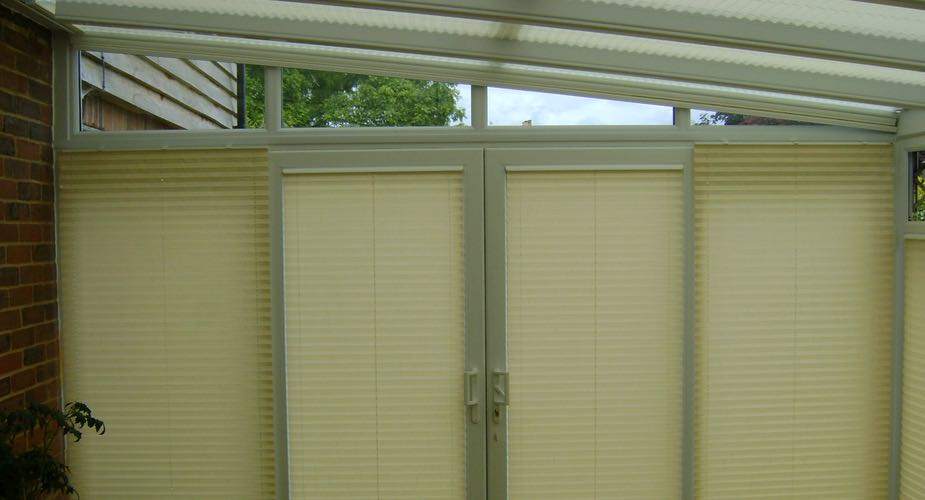 pureaspect™ Gable Blind Fully Retracted