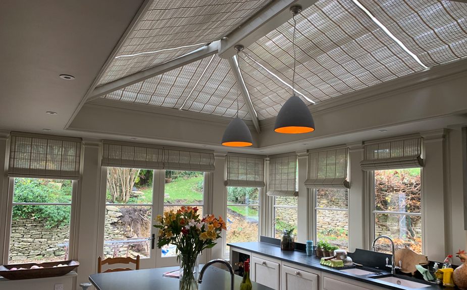 Pinoleum Roof and Side Blinds